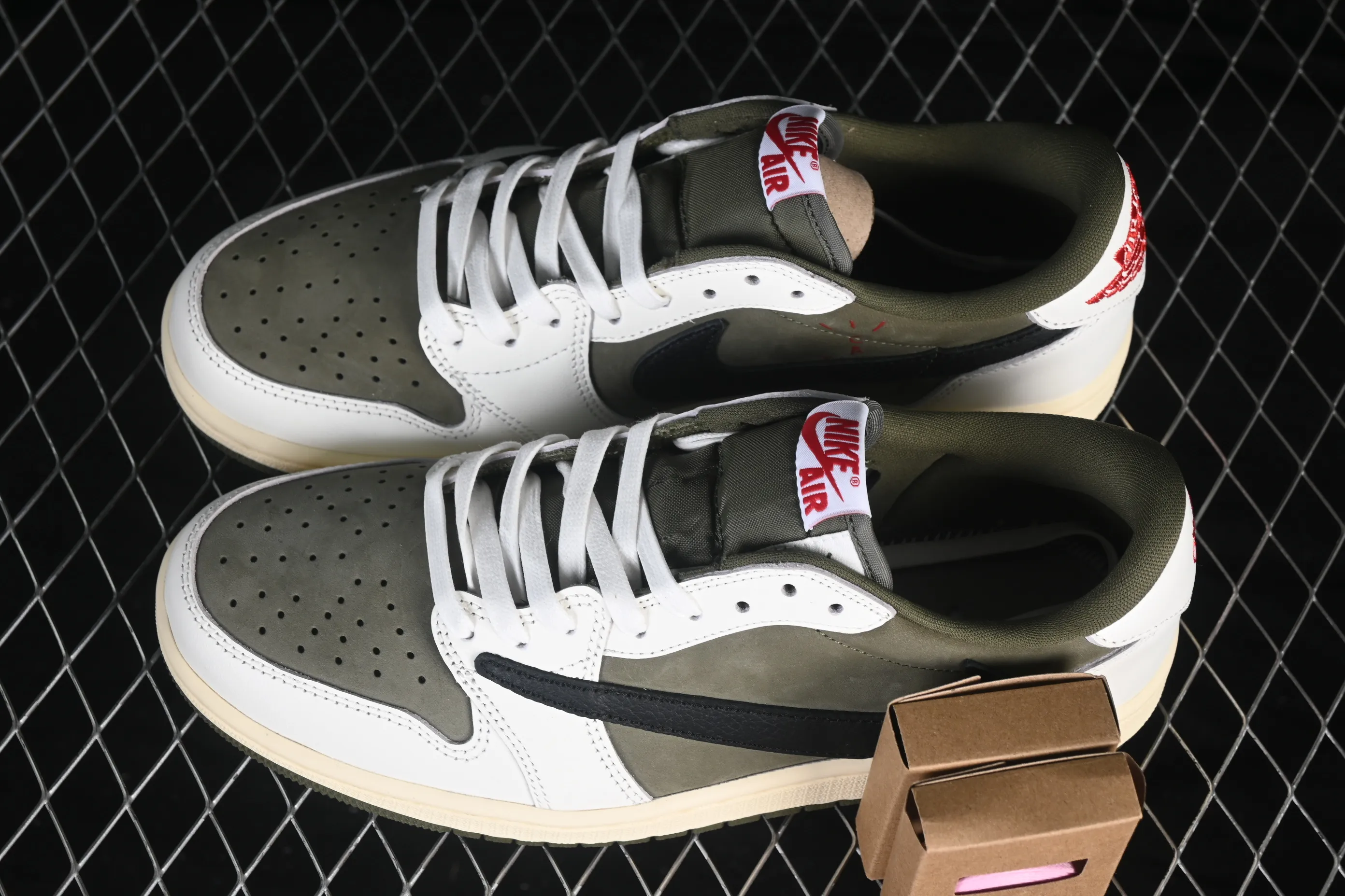 All categories Air Jordan Jordan series basketball shoes Air Jordan 1 Low ZG version Travis Scott x Air Jordan 1 Low OG AJ1 Joe 1 undercut low top full head layer DM7866-200